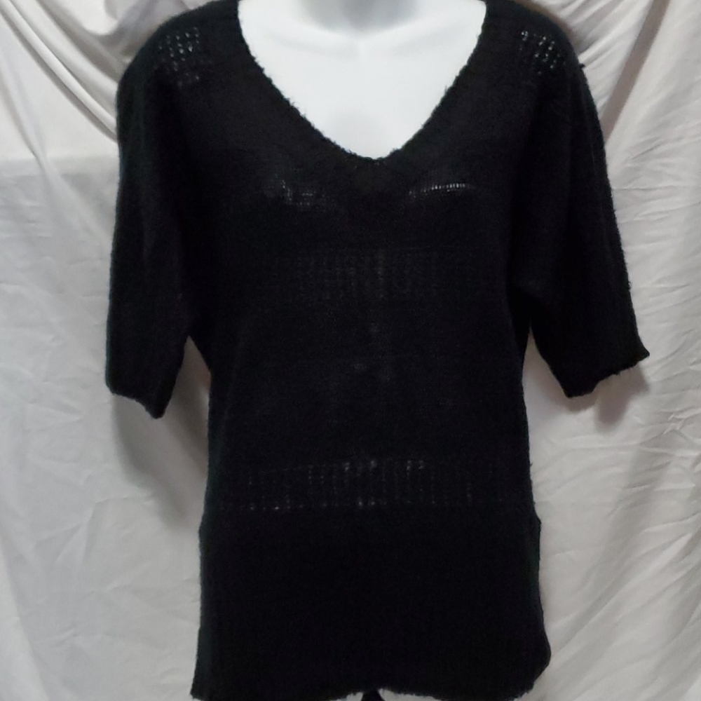 Knitted Black V-Neck Top